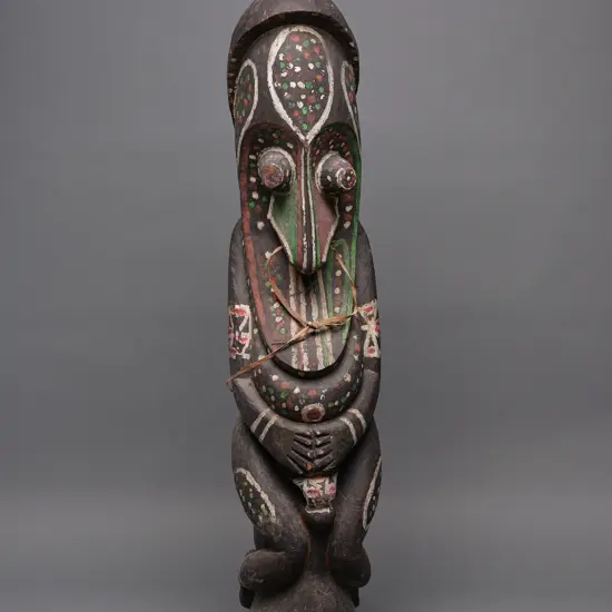 Vanuatu wood/fibre/ochre male grade figure,